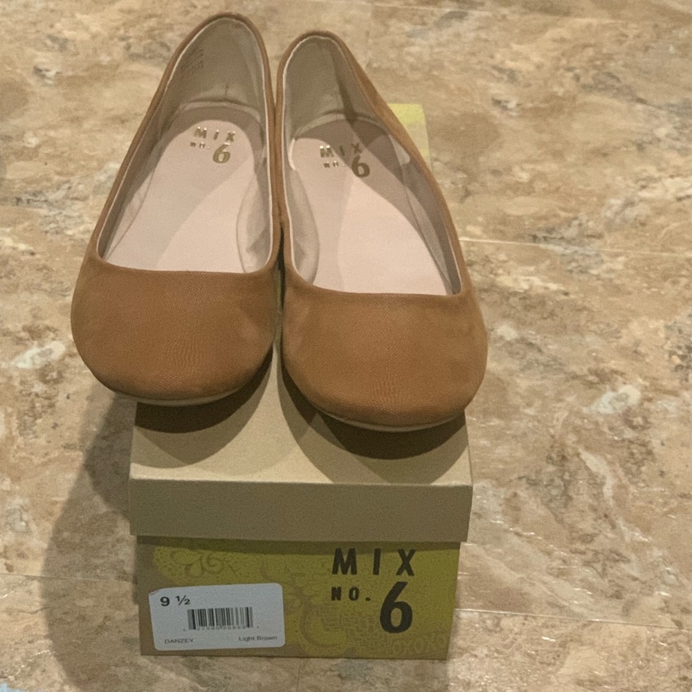Tan Flats - Size 9.5
